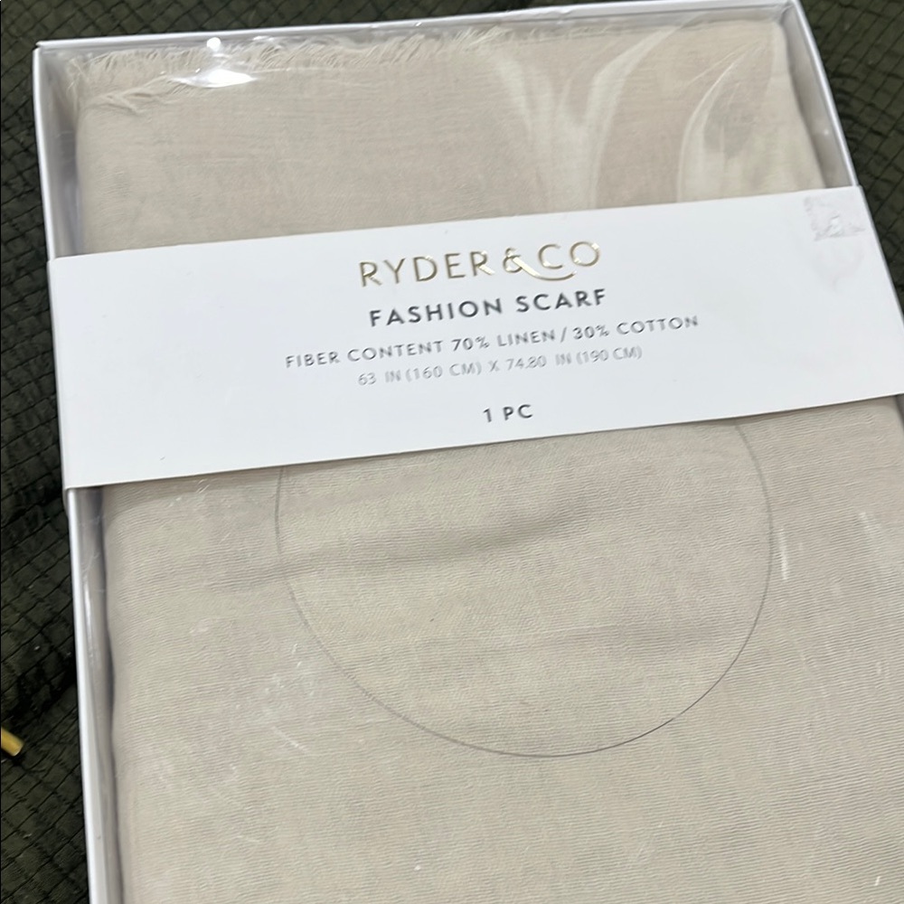 Ryder & Co Fashion Scarf in Cream